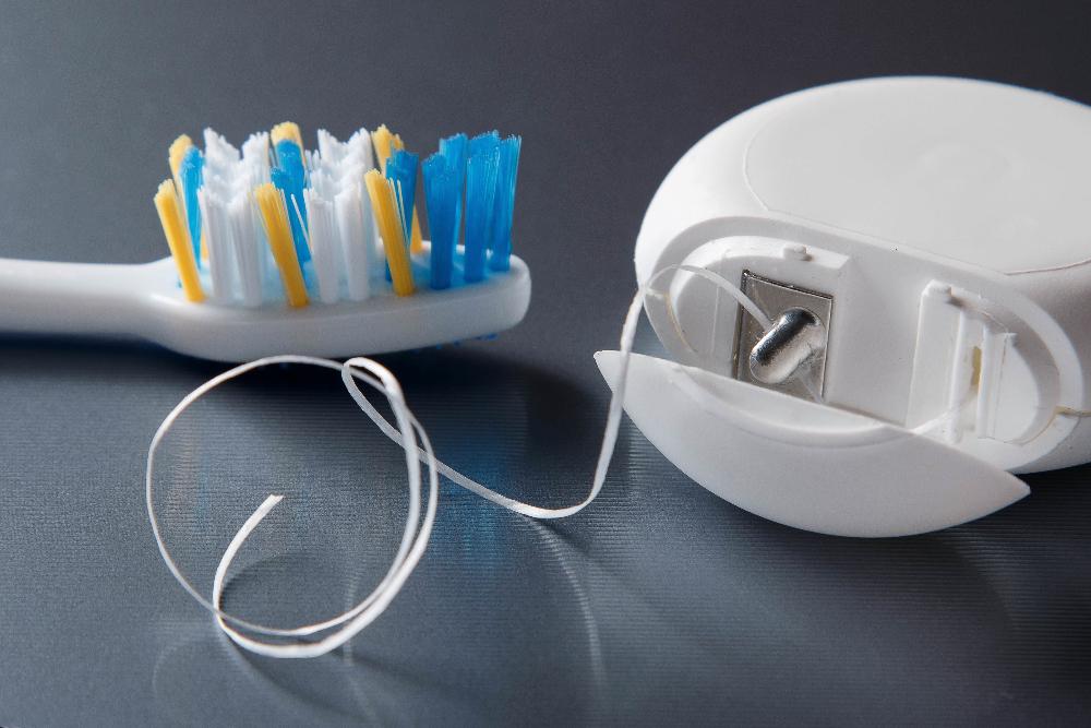 close up of tooth floss | sunnyvale ca dentist