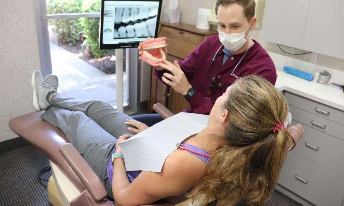 dr neri treating a dental patient | dentist sunnyvale ca