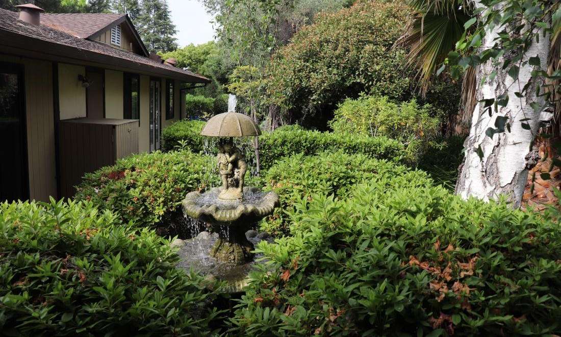 exterior of spruce dental | cosmetic dentist sunnyvale ca